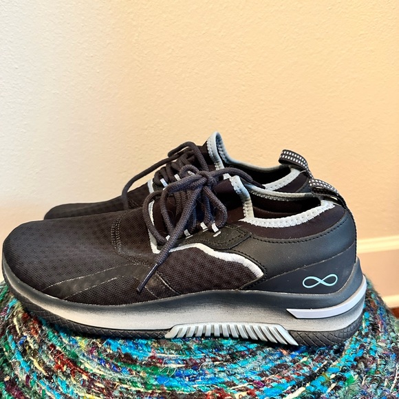 Women’s nursing shoes infinity 10 - Picture 2 of 5